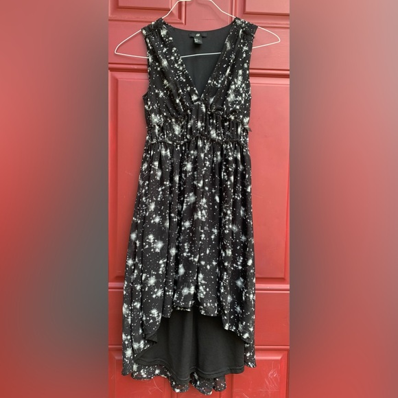 H&M Dresses & Skirts - H&M summer dress size 4